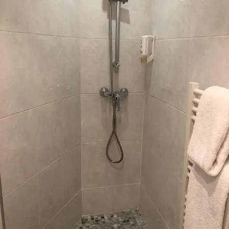 Отель Le Cousture 3*